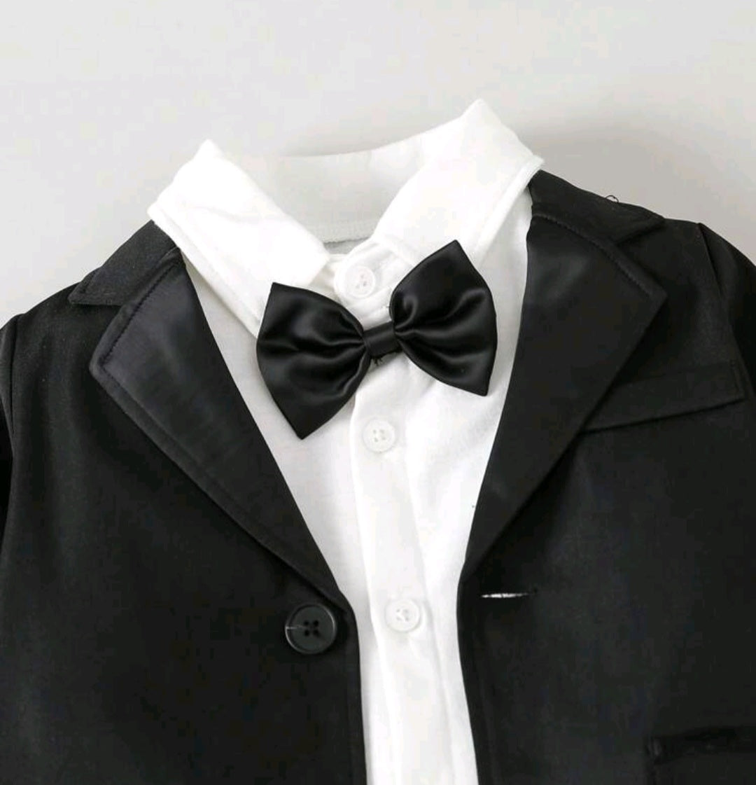4PCS Gentleman Suit Black and White #2000150